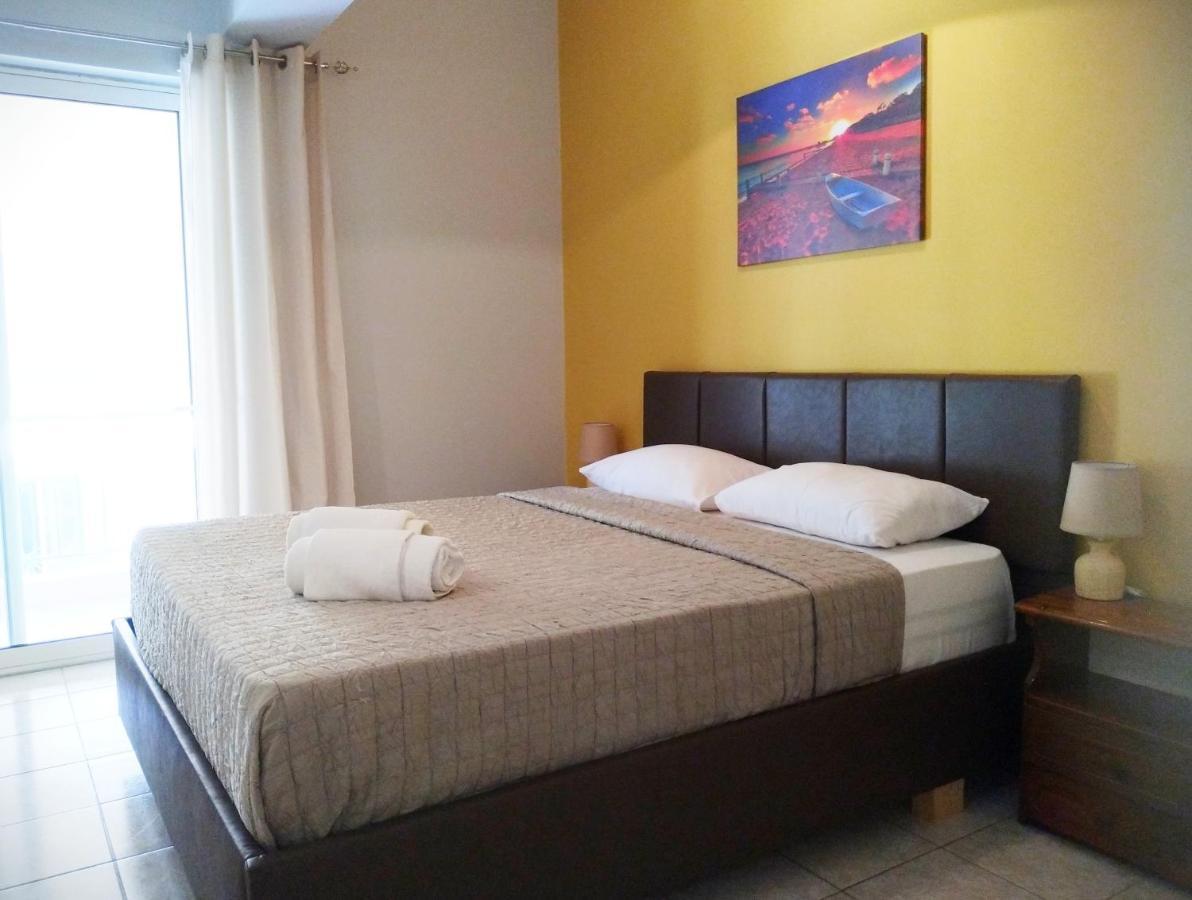 Oscar Studio Kalamata City Centre Екстер'єр фото